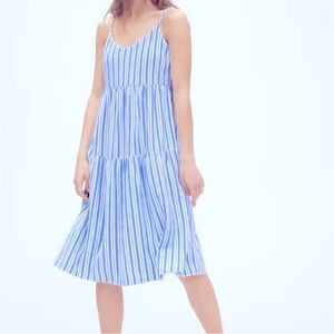NWT GAP Tiered Blue and White Cami Dress SZ M